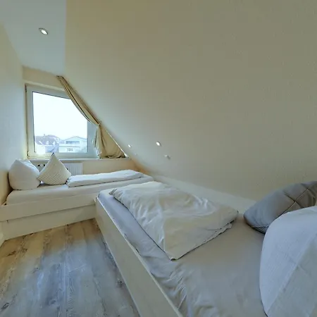 Dreesen Apartment *