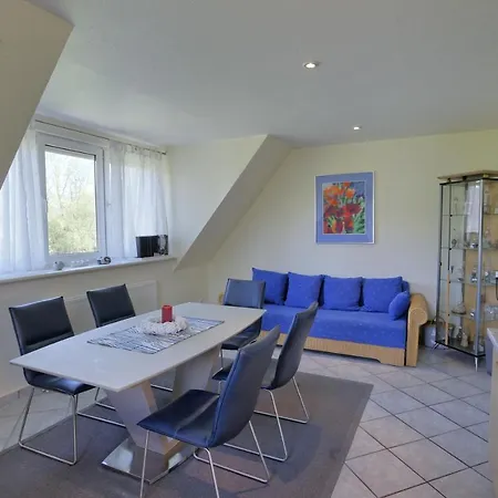 Dreesen Apartment *